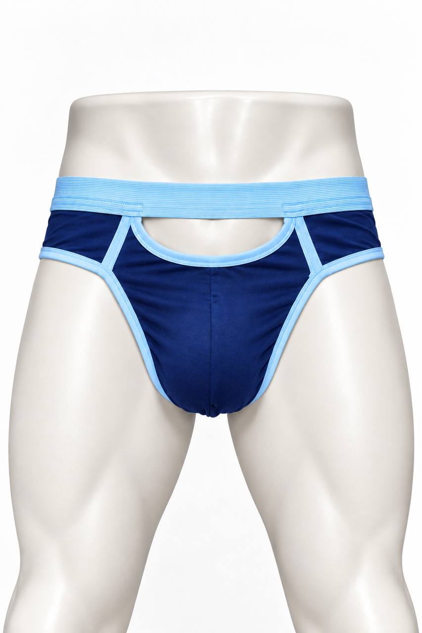 🩵 Classic Navy Cut-Out Brief – كحلي بفتحة أمامية (PNT11)